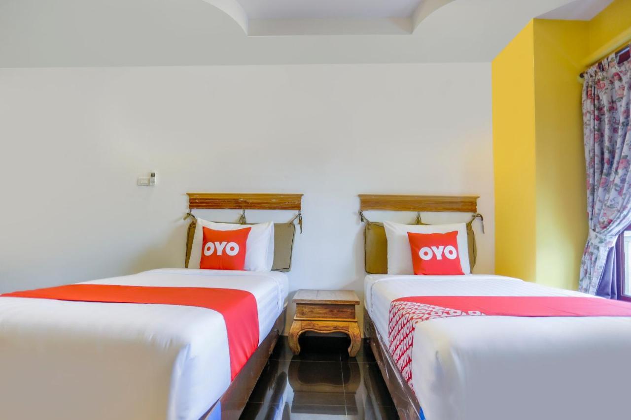 Yellow Tique Hotel Лампанг Экстерьер фото